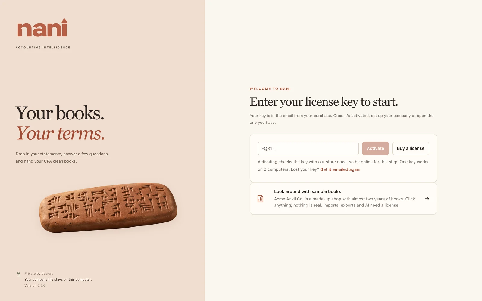 The first screen offers sample exploration as well as license activation.